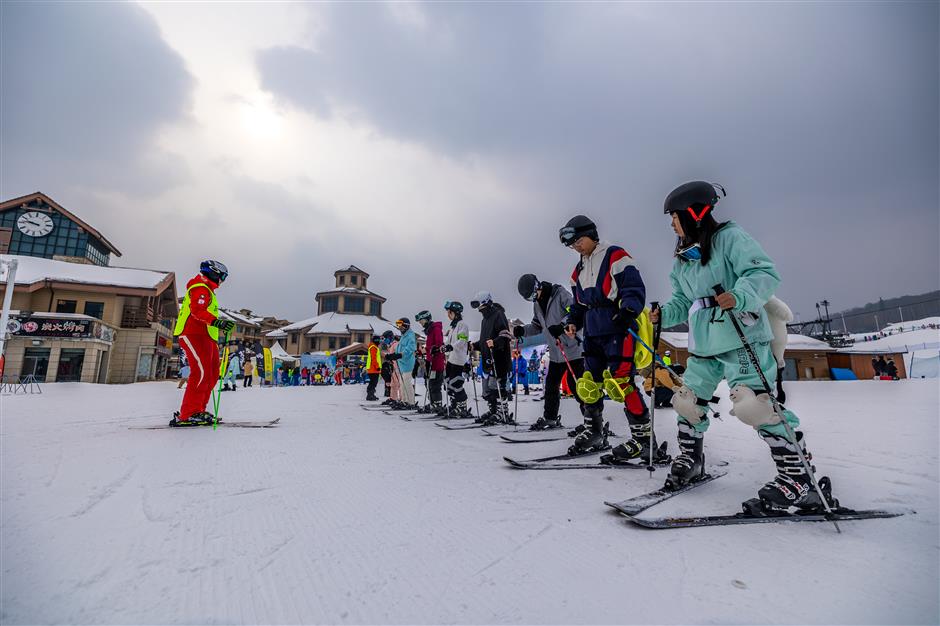 Chartered flights for ski tourists announced between Shanghai and Changbai Mountain