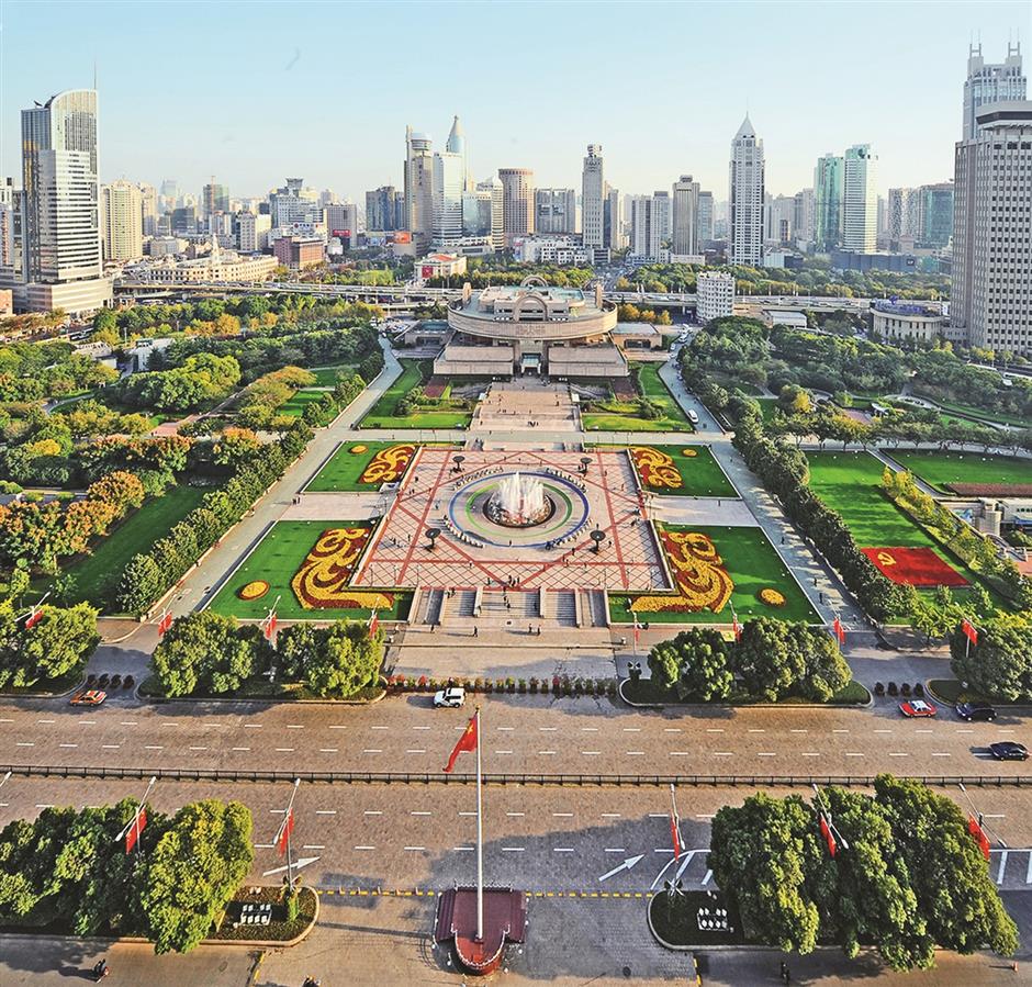 People's Square and People's Park: the pulsating heart of the city